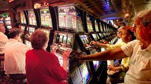 There's No 'Arm' In It - Online Slot Machines Give Extra Enjoyment